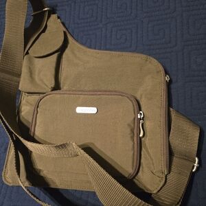 Baggallini crossbody purse